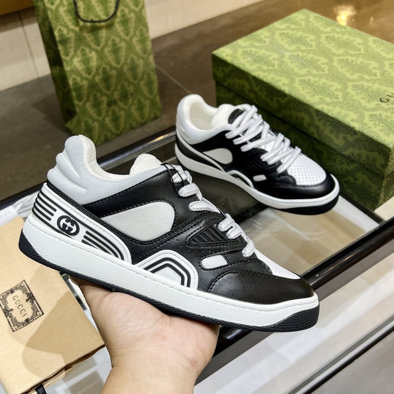 G*u*i casual shoes